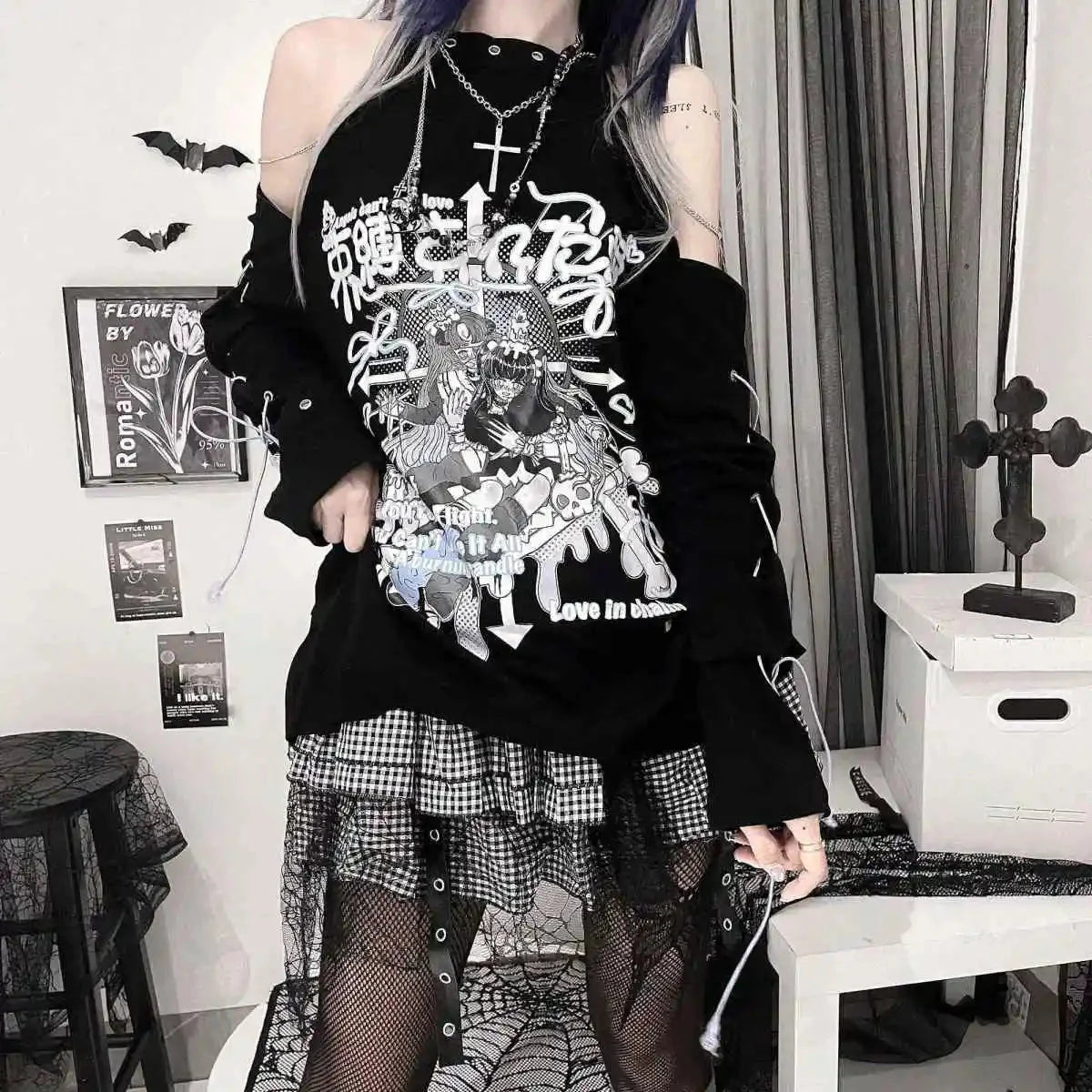 Black Gothic Harajuku Anime Off-Shoulder Long Sleeve Tee-Kawaii Dream