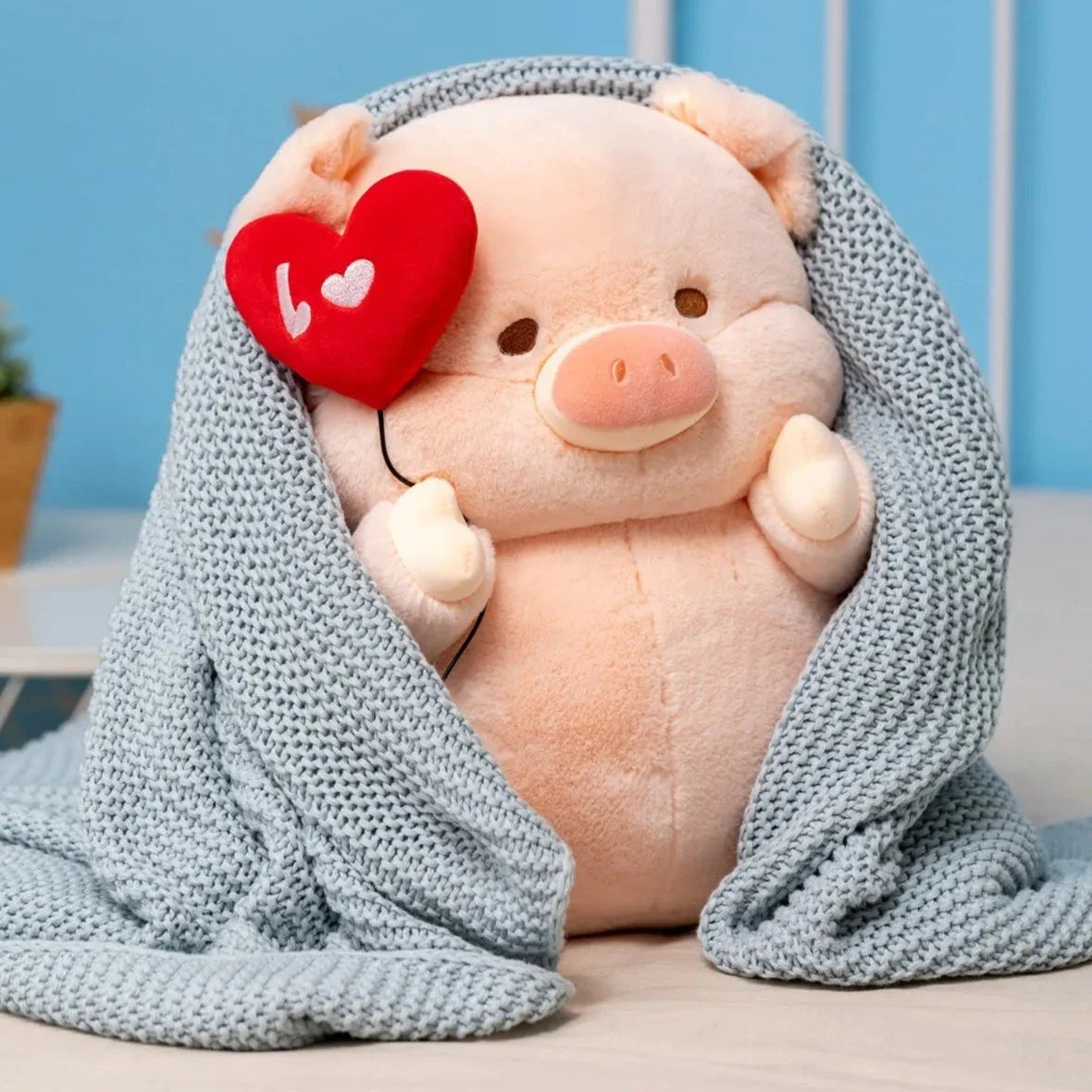 Chunky Love Heart Piggy Plushie-Kawaii Dream