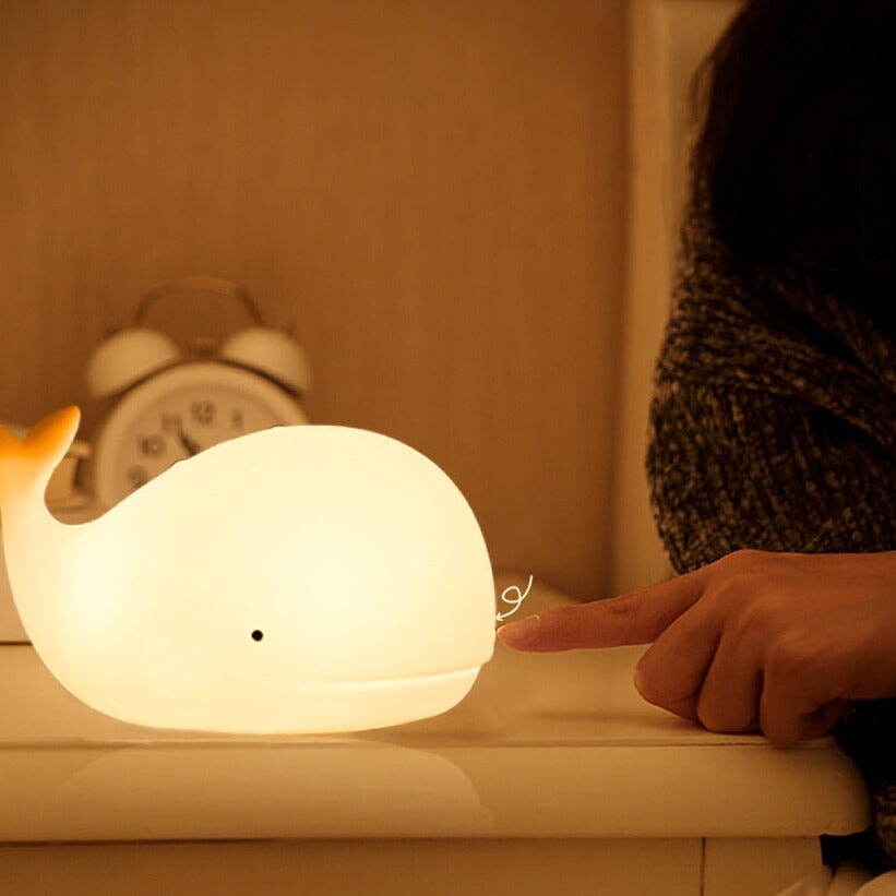 Friendly Kawaii Whale LED Night Light-Kawaii Dream