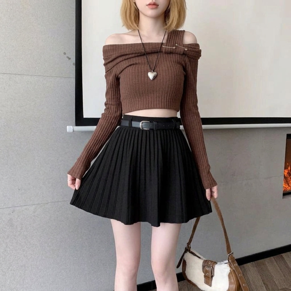 kawaii knit pleated mini skirt black high waist preppy harajuku belt detail close up view
